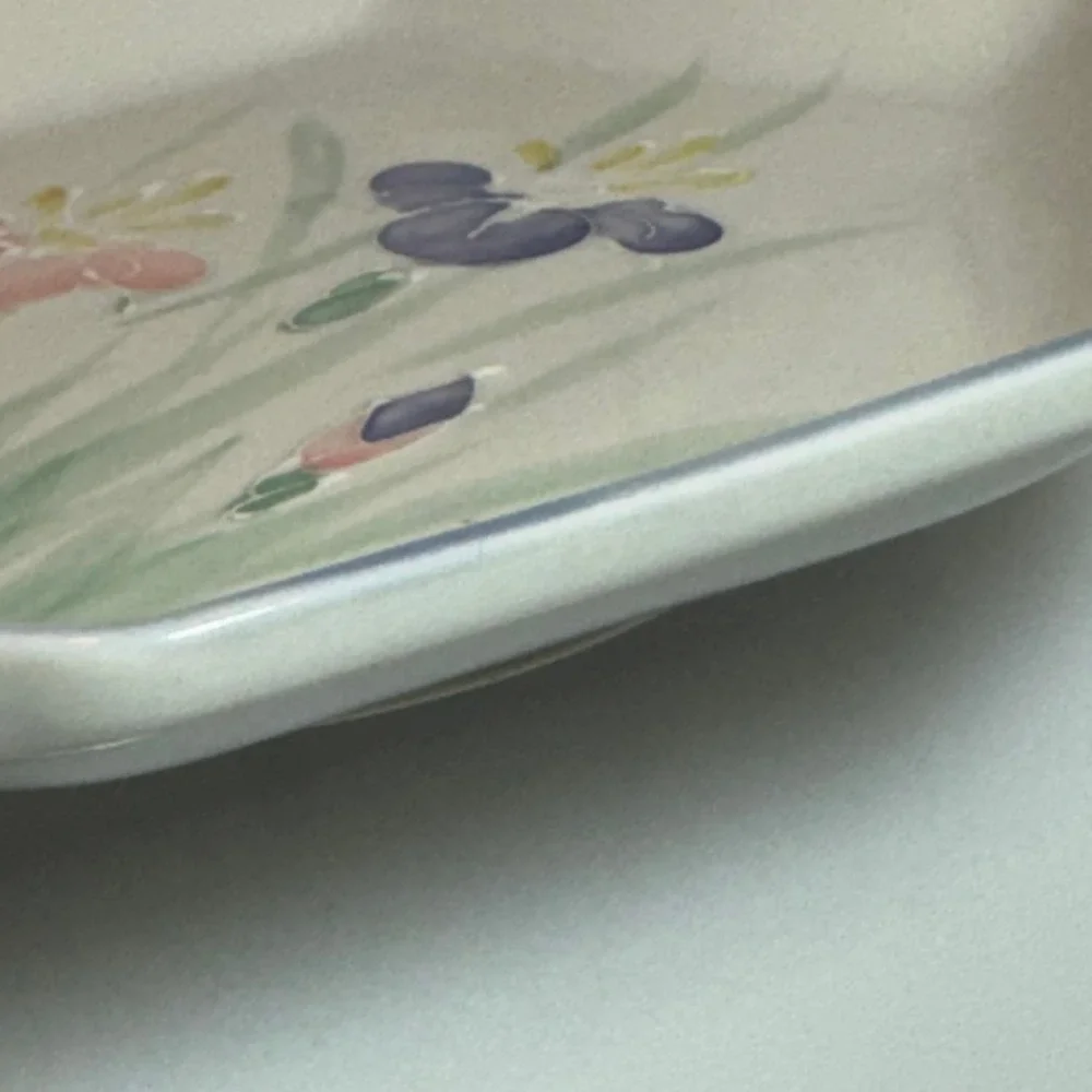 Octagon Shaped Ceramic Plate Iris Flower Design Pastel Colors‎ Blue Rim